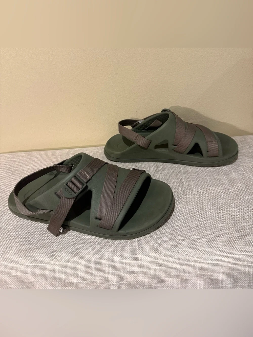 Chaco Men's Chillos Clog Sandals Olive Moss Green - Size 11